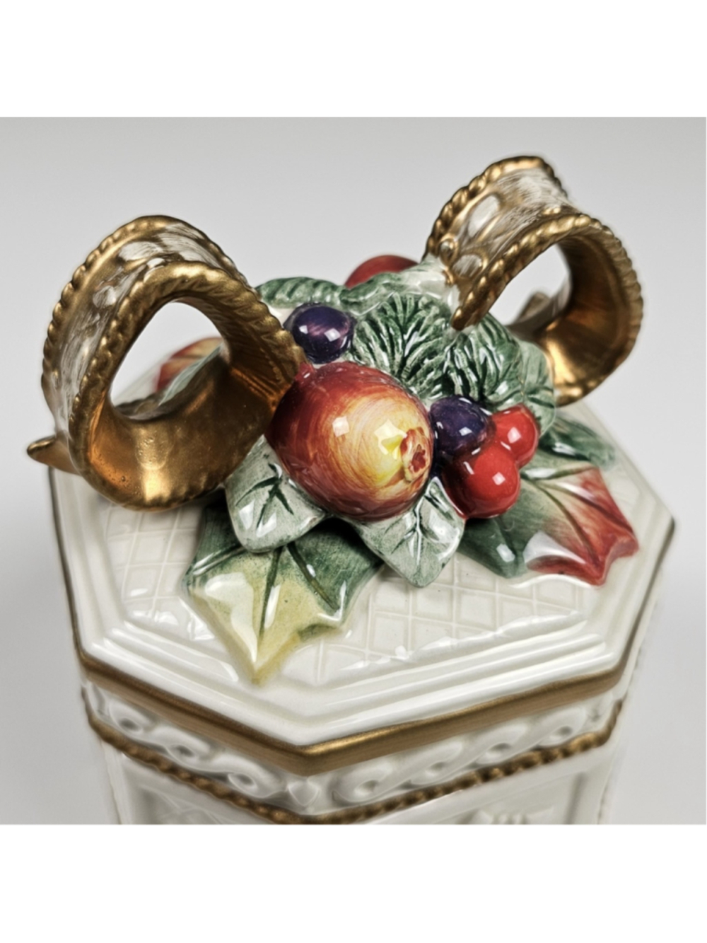 Vintage Fitz and Floyd Snowy Woods Lidded Trinket Box Candy Dish 1996 With Box - Picture 10 of 13